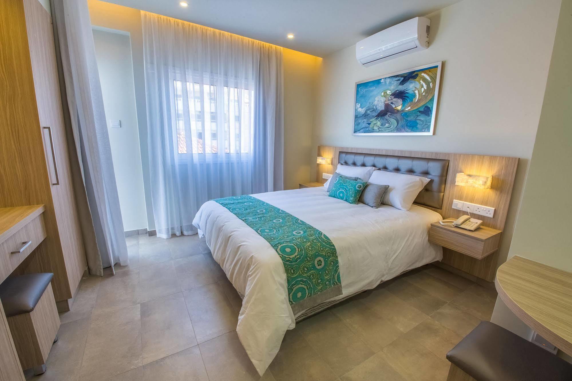 Zodiac Hotel Apartments ลาร์นาคา ภายนอก รูปภาพ